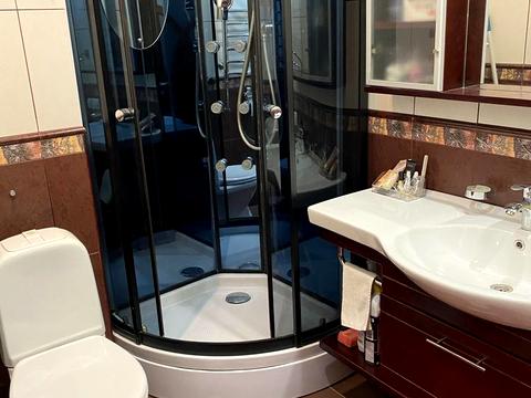 квартира за адресою Дмитра Антоновича бульв., 10