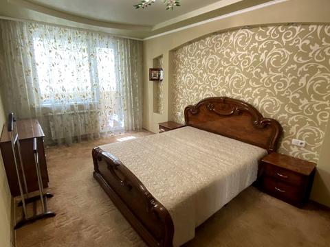 квартира за адресою Дмитра Антоновича бульв., 10