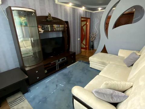 квартира за адресою Дмитра Антоновича бульв., 10