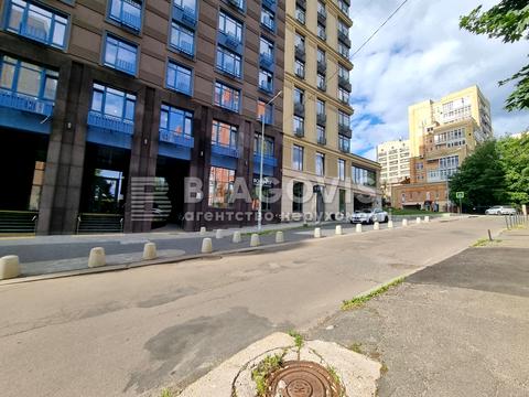 квартира за адресою Київ, Річкова вул., 4