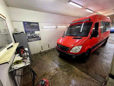 комерційна за адресою Короленка вул. (Первозванівська), 24-А