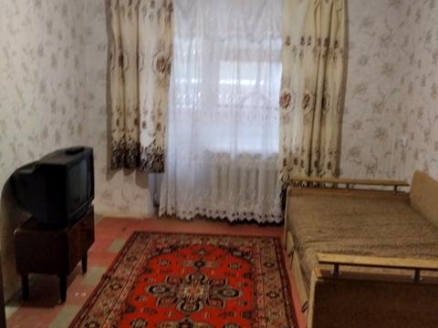 комната по адресу героїв України, 18