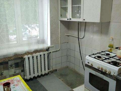 комната по адресу героїв України, 18