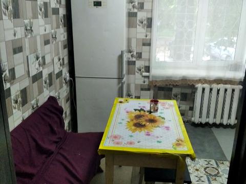 комната по адресу героїв України, 18