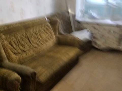 комната по адресу героїв України, 18