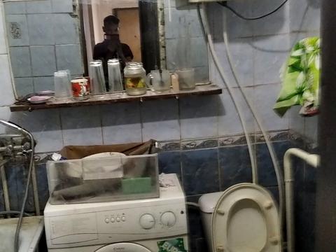 комната по адресу героїв України, 18