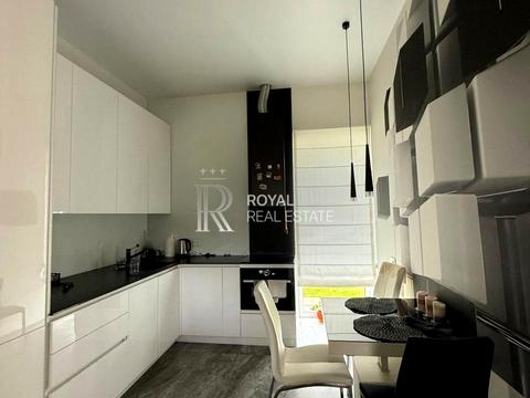 дом по адресу Широкая ул.