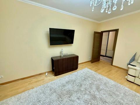 квартира за адресою Наукова вул., 49а