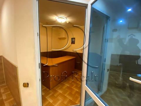 комерційна за адресою Почайнинська вул., 57/59