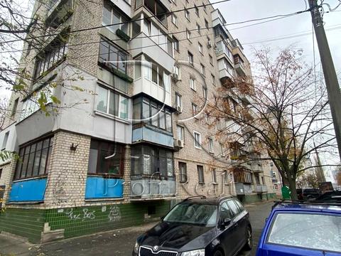 комерційна за адресою Почайнинська вул., 57/59