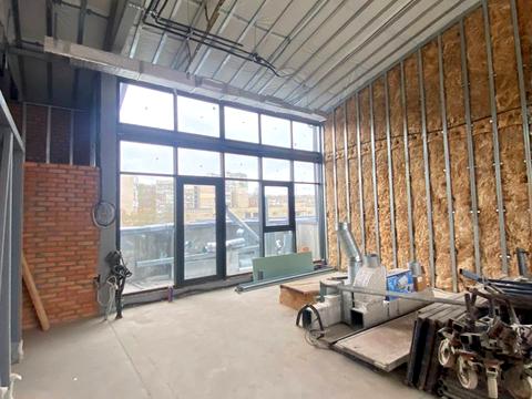 комерційна за адресою Болсуновська вул. (Сергія Струтинського), 4