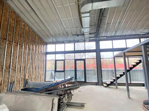 комерційна за адресою Болсуновська вул. (Сергія Струтинського), 4