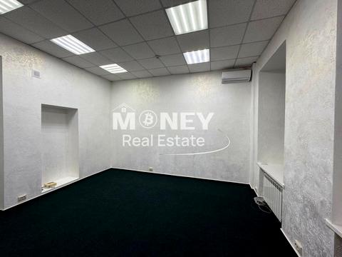 комерційна за адресою Еспланадна вул., 34/2