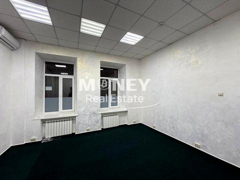 комерційна за адресою Еспланадна вул., 34/2