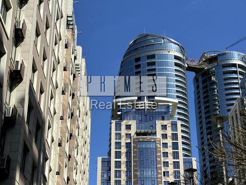 паркомісце за адресою Саперне Поле вул., 5-А