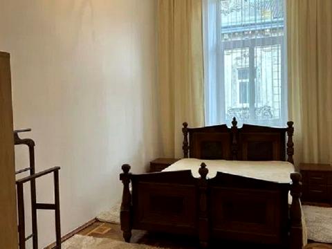 квартира за адресою Павла Римлянина вул., 5