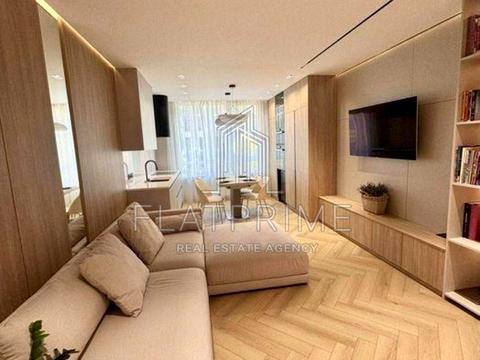 квартира по адресу Салютная ул., 2к19 Коло