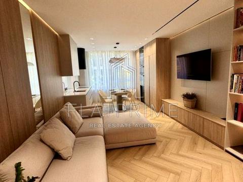 квартира по адресу Салютная ул., 2к19 Коло