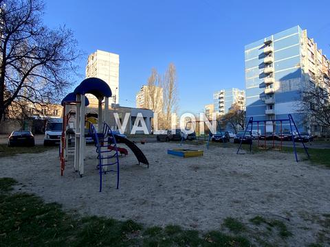 квартира за адресою Червоної Калини просп. (Володимира Маяковського), 26-Б