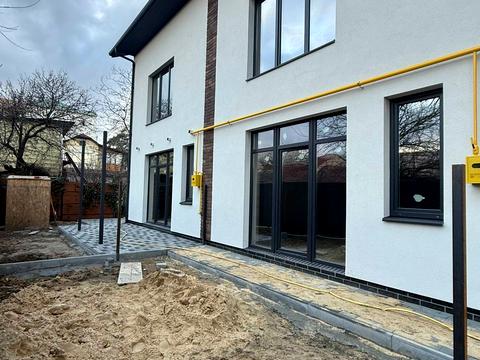 будинок за адресою Центральна вул. (Чапаєва), 37-А