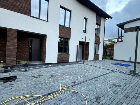 будинок за адресою Центральна вул. (Чапаєва), 37-А