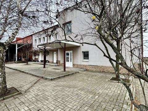 комерційна за адресою Стартова вул., 32