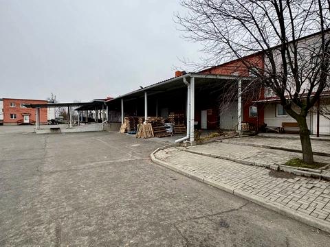 комерційна за адресою Стартова вул., 32