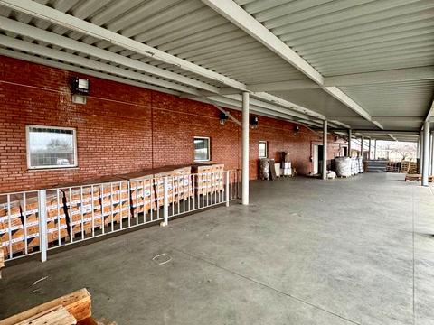 комерційна за адресою Стартова вул., 32