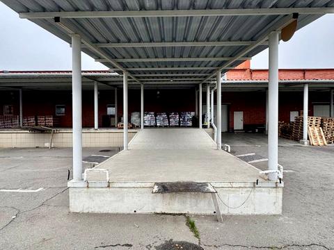 комерційна за адресою Стартова вул., 32