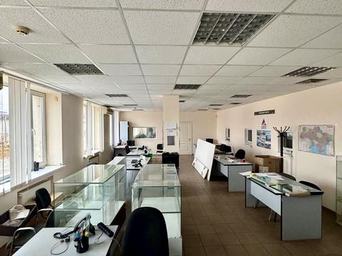 комерційна за адресою Стартова вул., 32