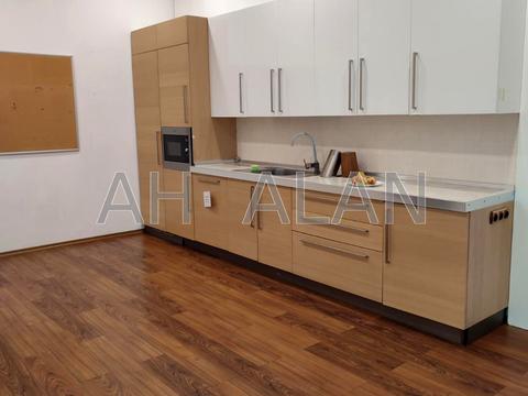 комерційна за адресою Миколи Грінченка вул., 4В