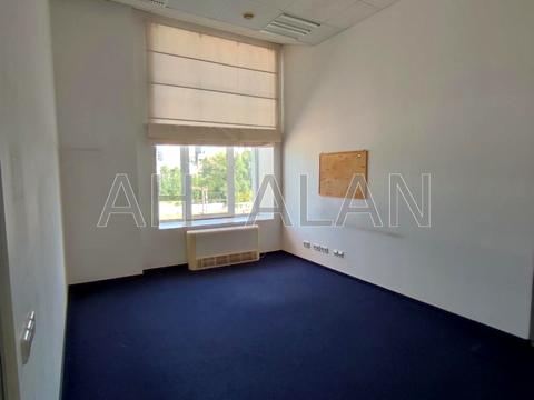 комерційна за адресою Миколи Грінченка вул., 4В