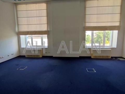 комерційна за адресою Миколи Грінченка вул., 4В