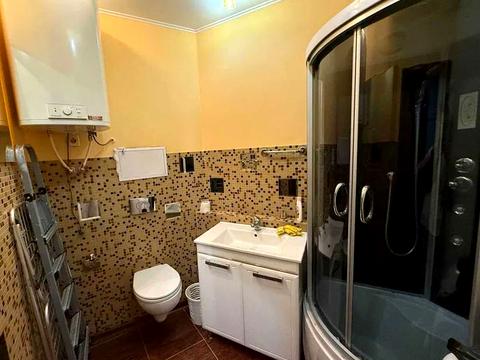 комерційна за адресою Урлівська вул., 34