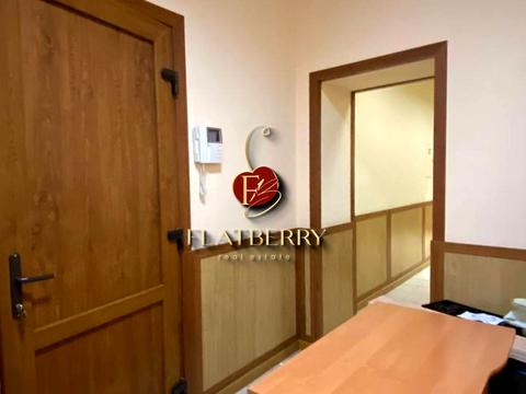 комерційна за адресою Богдана Хмельницького вул., 57