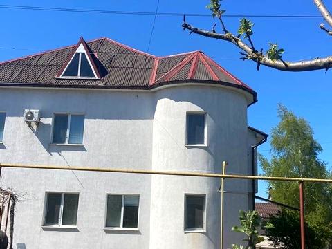 будинок за адресою Вишнева вул.