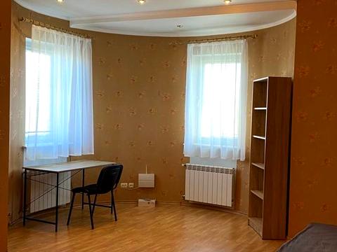 будинок за адресою Вишнева вул.