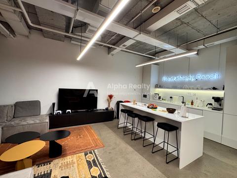 коммерческая по адресу Богдана Хмельницкого ул., 19-21