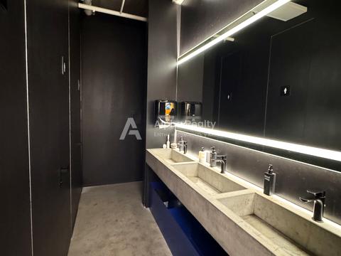 коммерческая по адресу Богдана Хмельницкого ул., 19-21