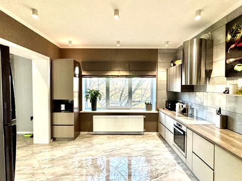 будинок за адресою Дмитра Павличка вул., 4