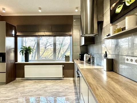 будинок за адресою Дмитра Павличка вул., 4