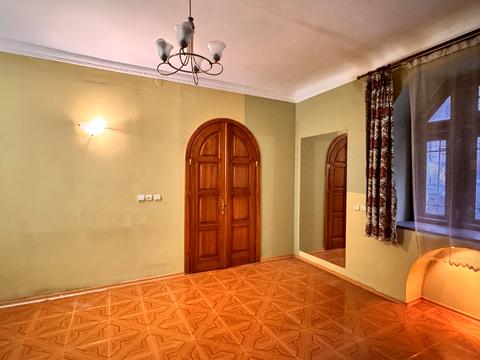 квартира за адресою Героїв Майдану вул. (Гвардійська), 8