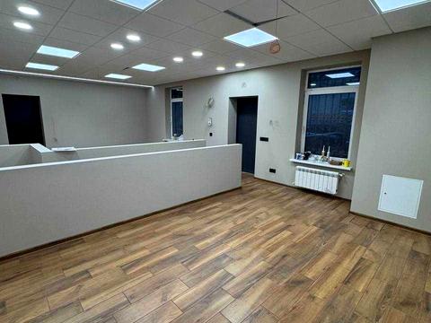 коммерческая по адресу Ивана Мазепы ул. (Январского Восстания), 10-3