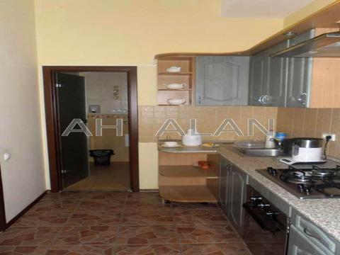 комерційна за адресою Богдана Хмельницького вул., 42