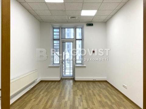 комерційна за адресою Богдана Хмельницького вул., 52а