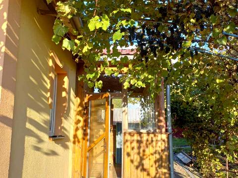 дом по адресу Романа Шухевича ул.