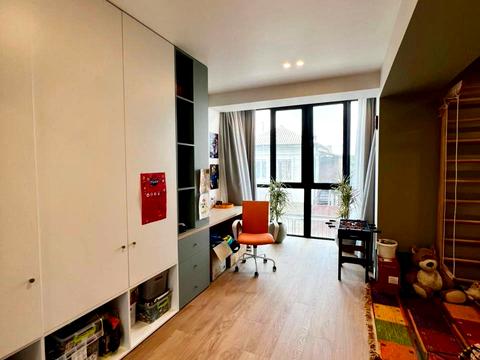 квартира по адресу Генерала Пушкина ул., 26-Д