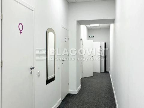 комерційна за адресою Богдана Хмельницького вул., 52а