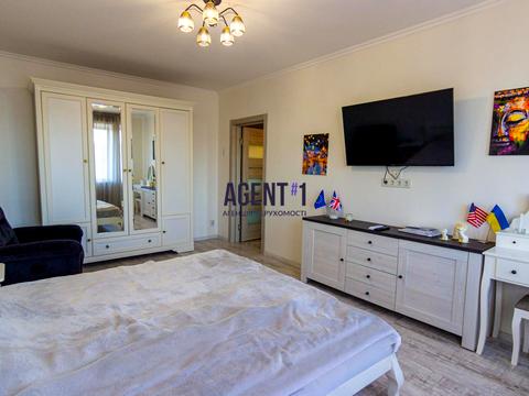 квартира за адресою Академіка Кіпріанова вул., 4