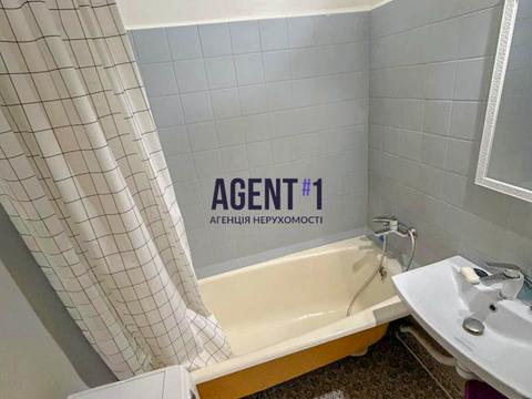 квартира за адресою Академіка Кіпріанова вул., 4